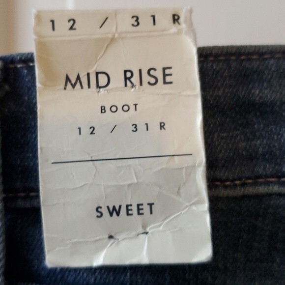 NWT LUCKY BRAND SWEET BOOTCUT MID-RISE JEANS SIZE 12 / 31 REGULAR LENGTH - Picture 8 of 11